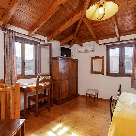 Pension Lucy Pánormos 部屋 写真
